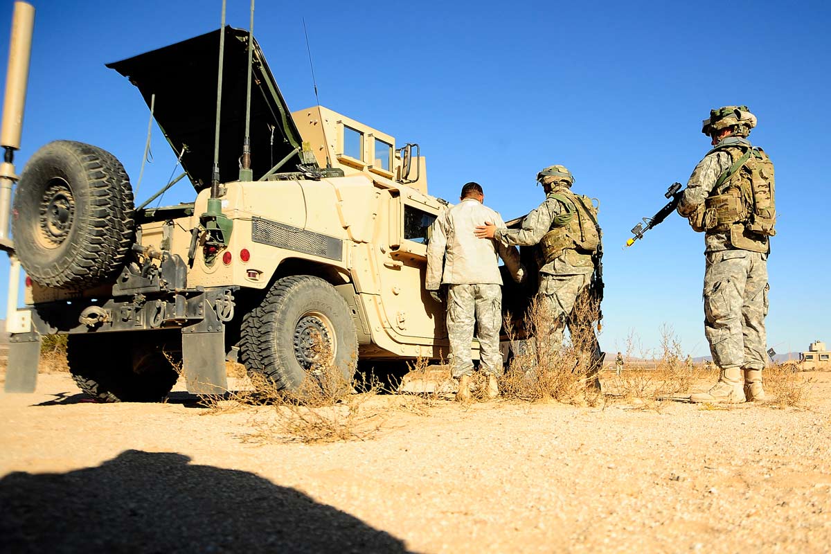 HMMWV Humvee