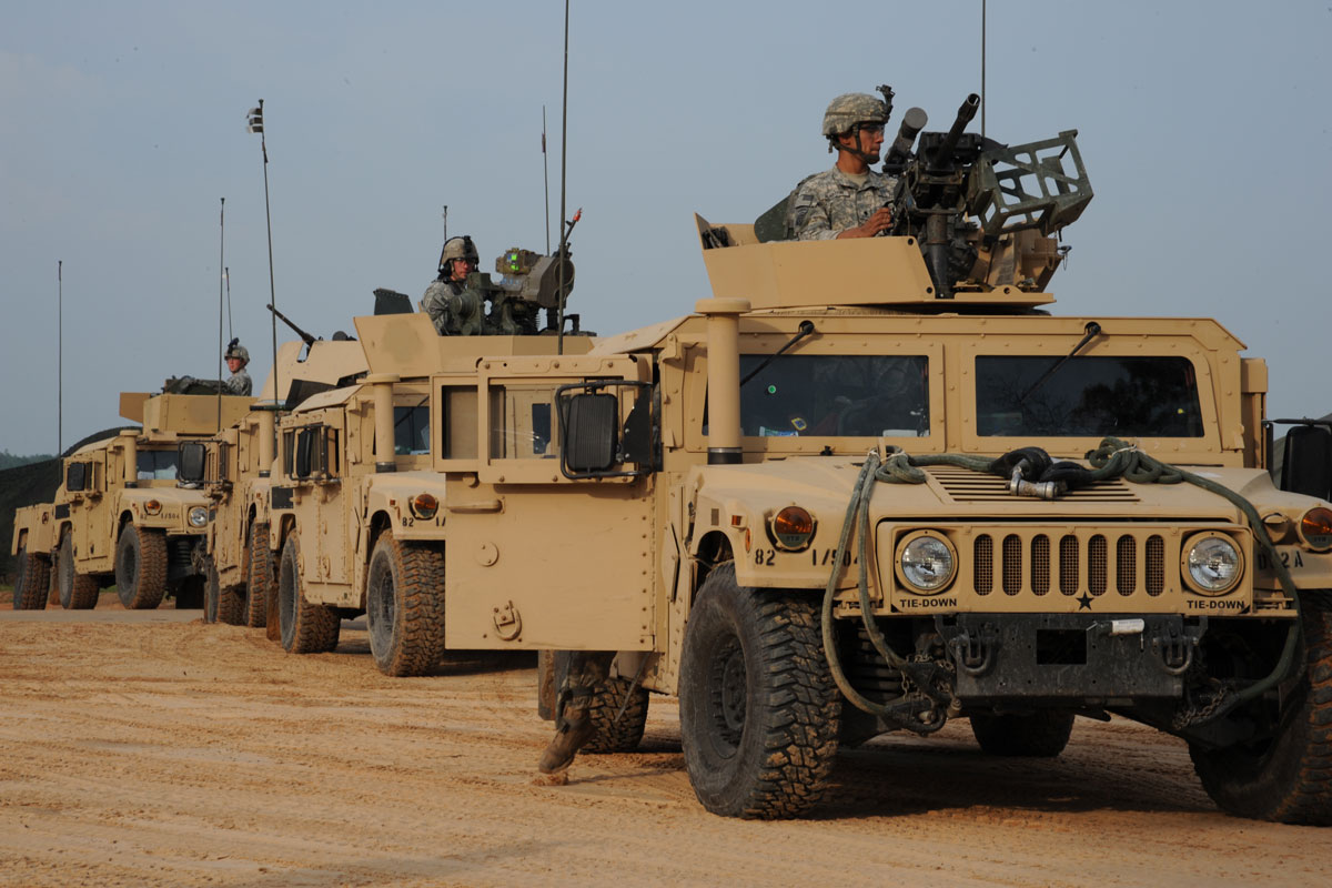 HMMWV Humvee